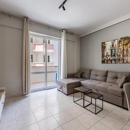 דירה Relax By The Sea 1br By Pikhost